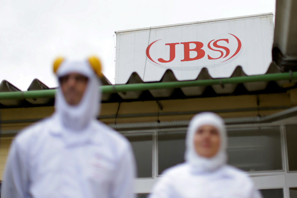 JBS, frigorífico brasileiro, recompra US$ 875 milhões em títulos