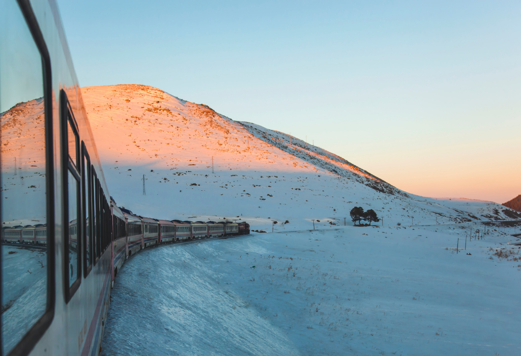 O trem mais luxuoso do mundo está no Reino Unido e se esgota com no mínimo um ano de antecedência